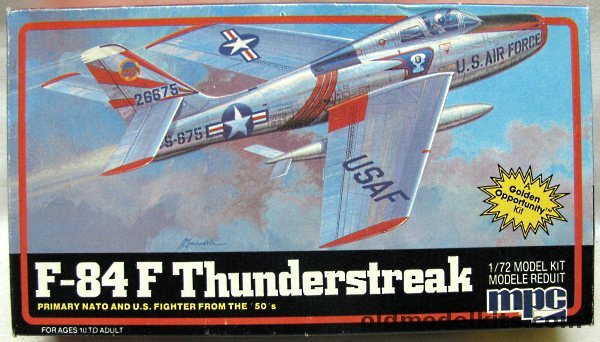 MPC 1/72 Republic F-84 Thunderstreak, 1-4215 plastic model kit